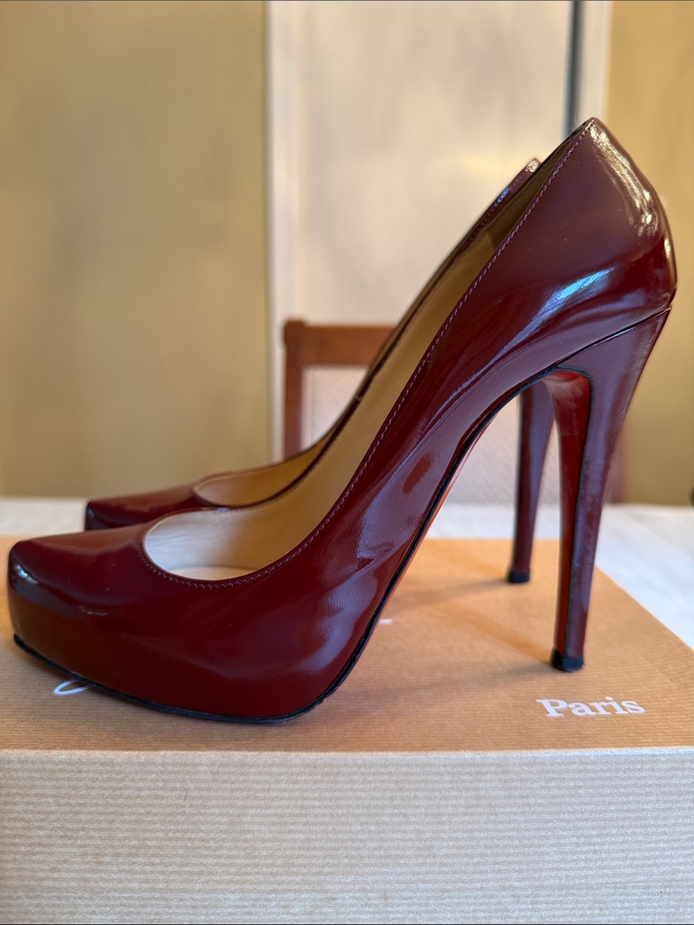 Christian Louboutin Burgundy Patent Leather Stiletto Heels 4” ( 100 mm ) - Picture 2 of 9